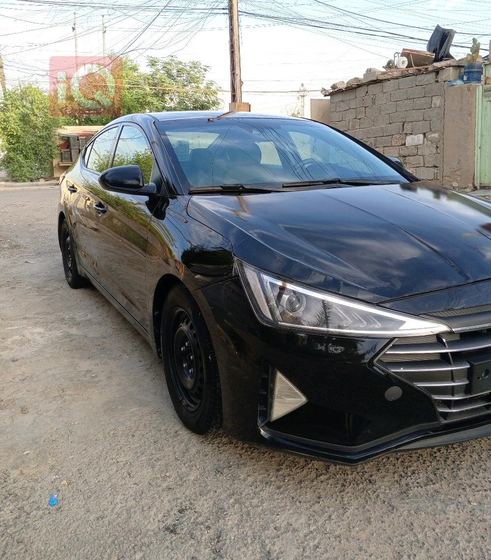 هیوندای ئەلەنترا